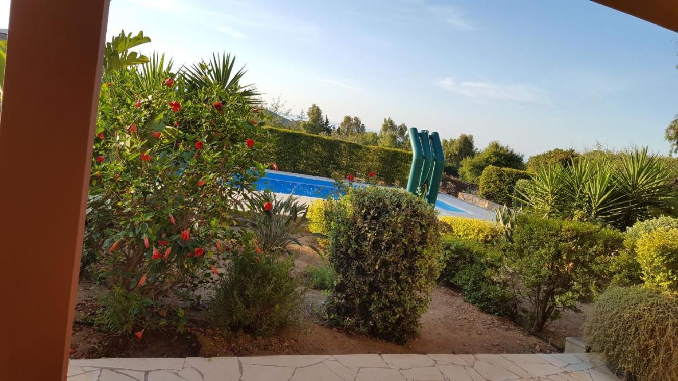 Appartamento In Splendido E Riservato Villaggio, Marina Di Tertenìa Exterior foto